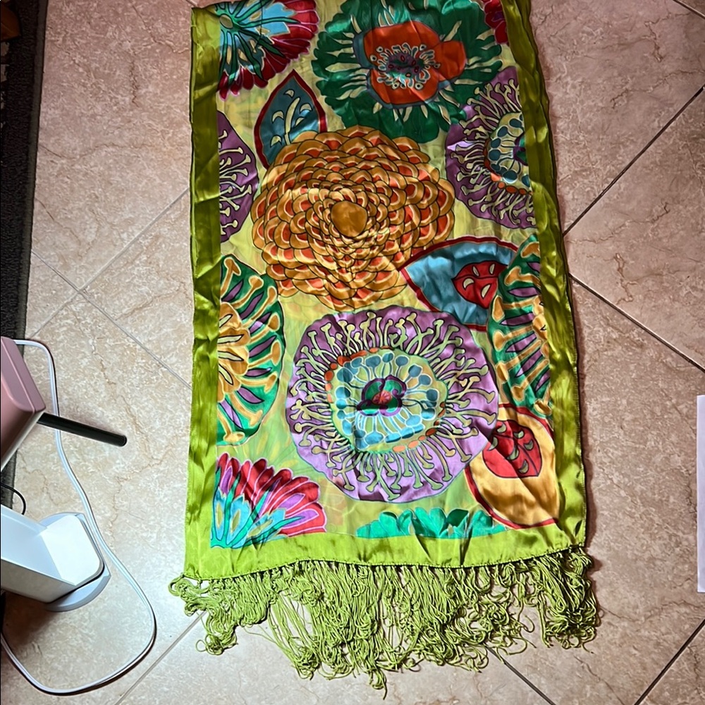 Vibrant Multicolor Floral 🧣 Scarf